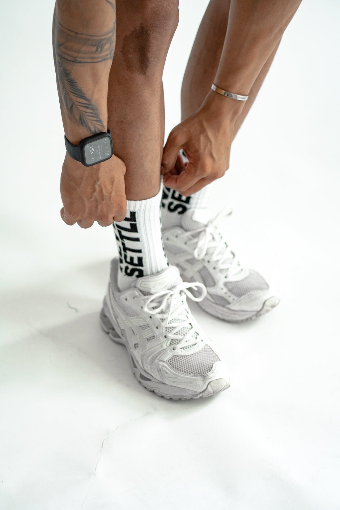 Neversettle White Socks - NeverSettle Fitness Apparel