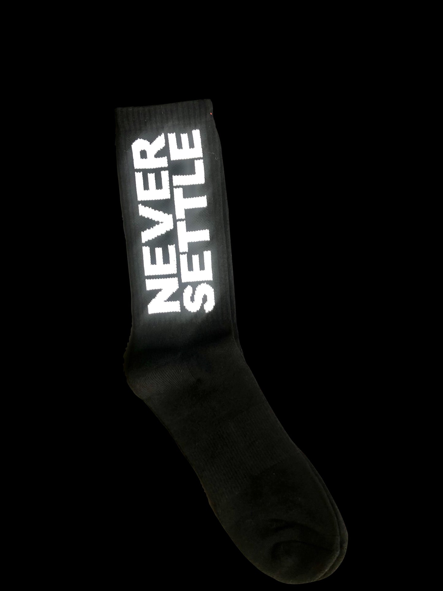 NEVERSETTLE BLACK SOCKS (5767502004389)
